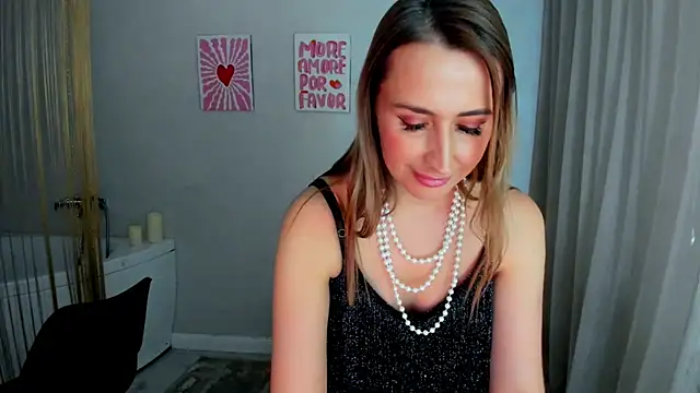 PassionGlow Adlı Modelin Canlı XXX Sohbeti