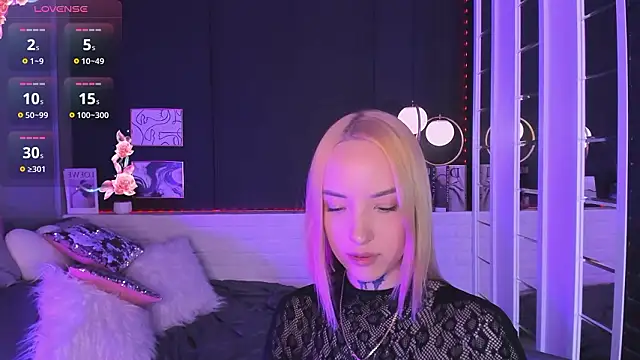 MarquiseMuse Adlı Modelin Canlı XXX Sohbeti