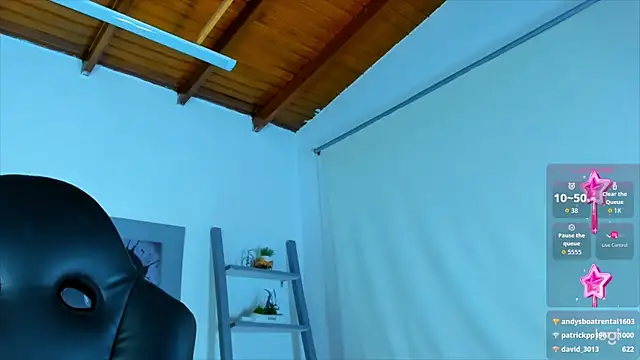 แชท XXX สดของ AlessiaMarcu-