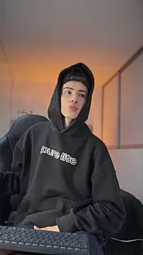 Онлайн чат XXX Sebastian_Reed