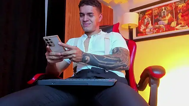 ALPHA_DOMINUS_ – Naživo XXX chat