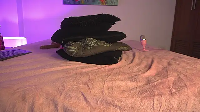 Pokazy przed kamerką – noah_0814