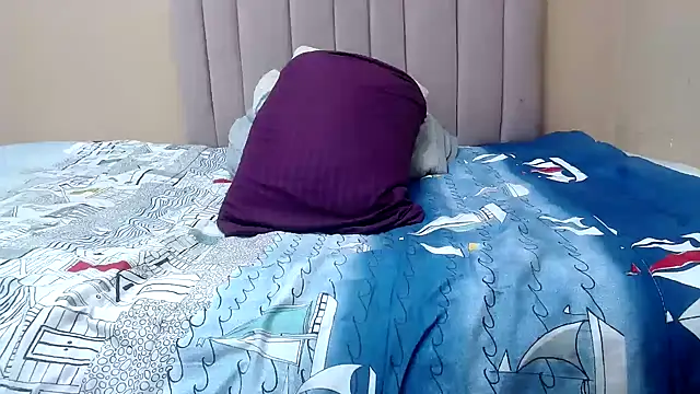 ThickDiva99's Live XXX Chat