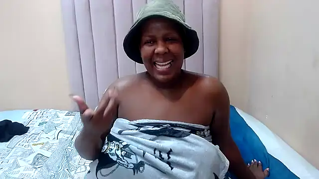 ThickDiva99 Live XXX Chat