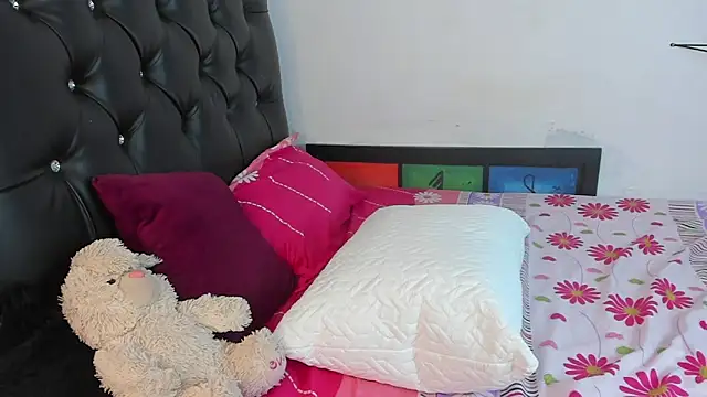 Chat +18 de Britney_Rose ao vivo