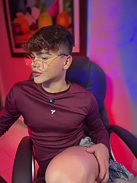 PRINCE_STEV Adlı Modelin Canlı XXX Sohbeti