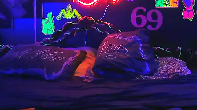 Splash_Queen420 网络视讯表演