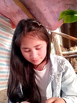 Him_MountainGirl Adlı Modelin Canlı XXX Sohbeti