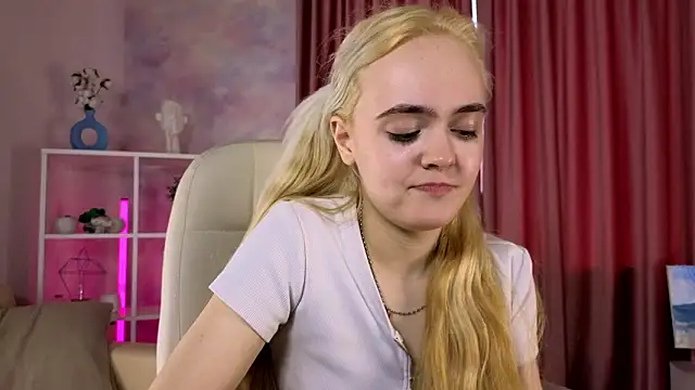 Bambi_Bloom's Live XXX Chat