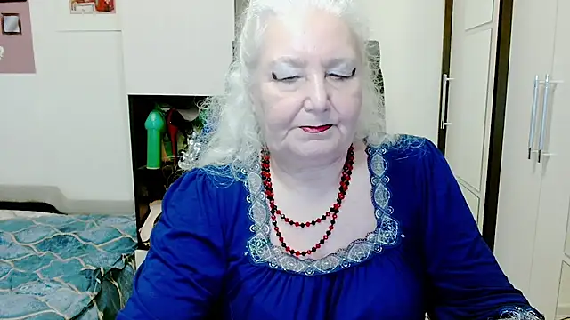 Show de GrannyAlisa na webcam