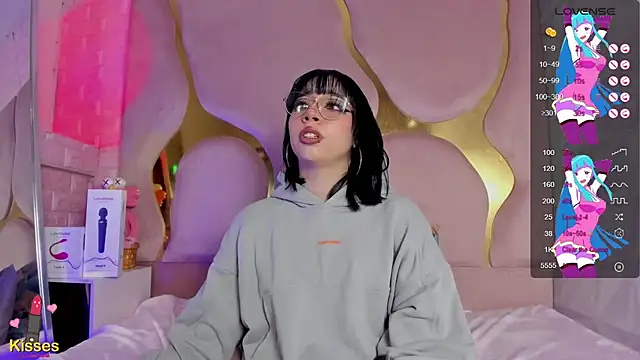 Czat XXX na żywo – NaniiSisy