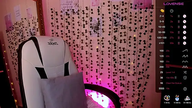 Chatroom XXX en direct de Evaa_Grey