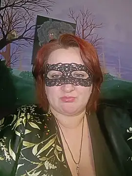 AgilaMipo élő XXX-chatje