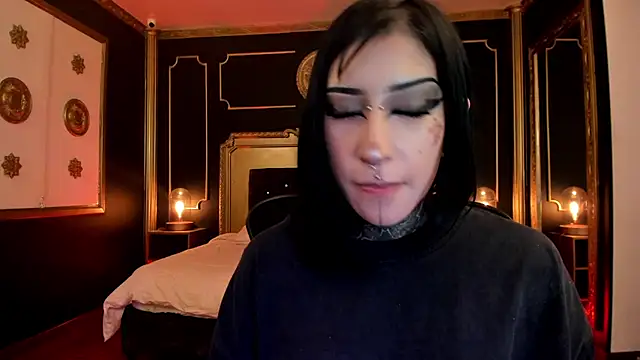 Kat_VonDe live XXX chat