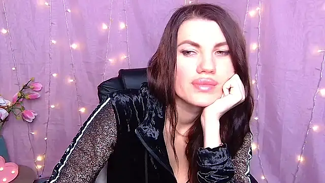 Chat XXX en directo de MilaLoona