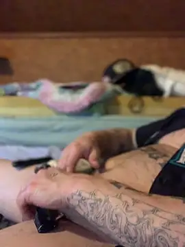 Ldnick69 Show in webcam