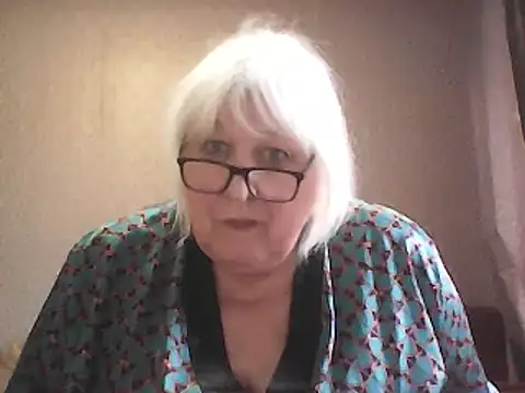 Alexia64231's Webcam Show