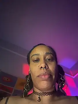 Chat +18 de Lunalovesyou8 ao vivo