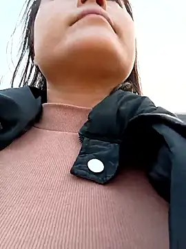 Show modela linda_bae00 na web-kameri