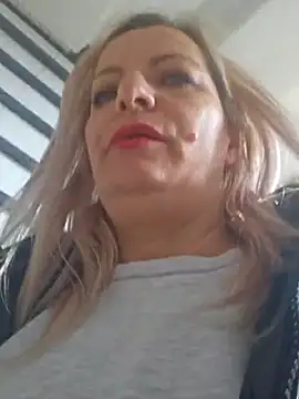 LadyTouch – Naživo XXX chat