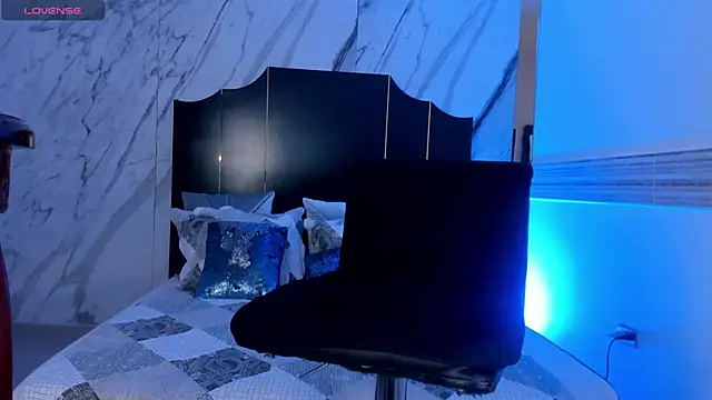 Adonis_hot: вебкам-шоу