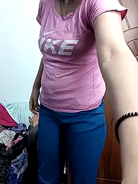 PUNAM456 লাইভ XXX চ্যাট