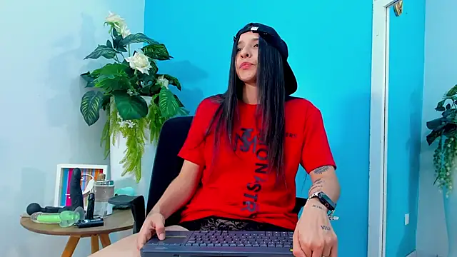 Chat +18 de ViictoriiaSaenz ao vivo