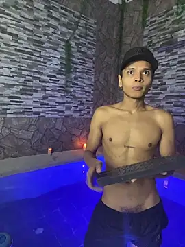 Alejandroo_Montenegroのウェブカメラショー