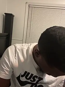 pussyeater_-: διαδικτυακό σόου στην κάμερα