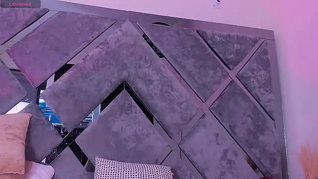 Czat XXX na żywo – luciagray1