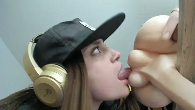 Chatroom XXX en direct de Hat_girl