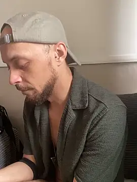 MattMiller28 লাইভ XXX চ্যাট