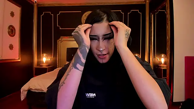 Kat_VonDe Chat XXX live