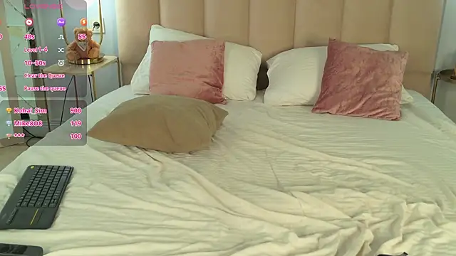 AdoraCortes 现场XXX聊天