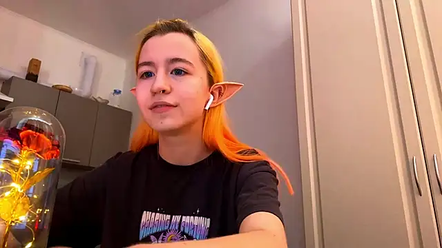 EmilyHein's Live XXX Chat