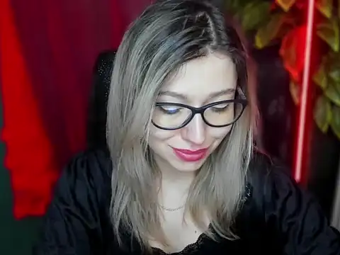 loveHeidi's Live XXX Chat