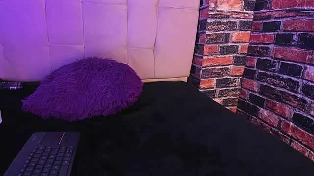 Chat +18 de meelanyharux303av ao vivo