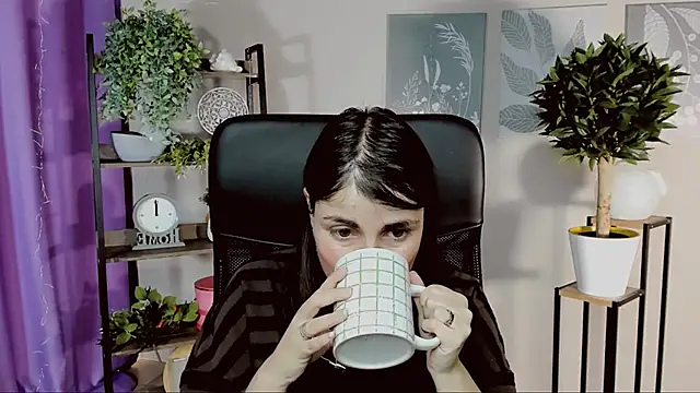 MartaEdams: онлайн-секс-чат