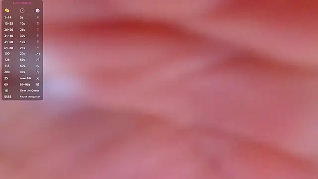 FlirtyAura's Live XXX Chat