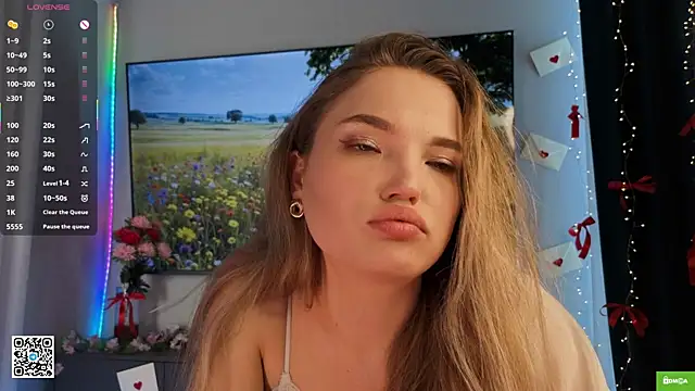 JulieLupo live XXX chat