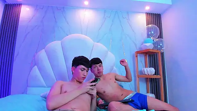 hoot_booys_ – Kamerová šou