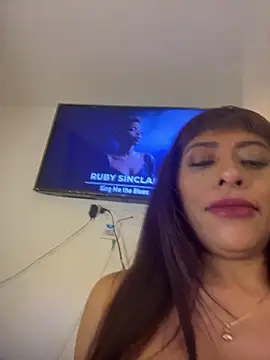 canela_10 Adlı Modelin Canlı XXX Sohbeti