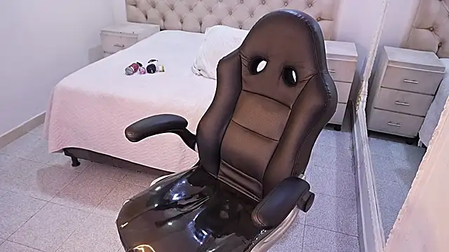 JhoanLeandro: онлайн-секс-чат