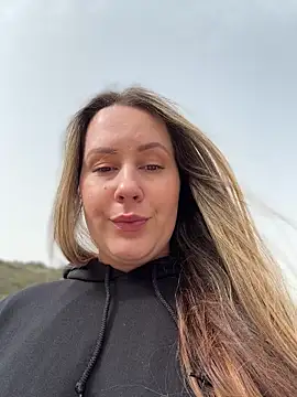 Mona_Plus Live XXX Chat