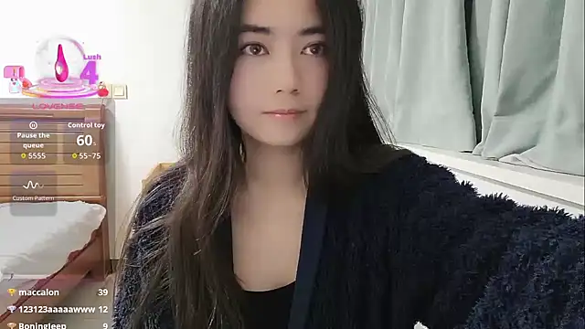 Lucy-xixi – Naživo XXX chat