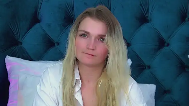 AnnyRaii 现场XXX聊天