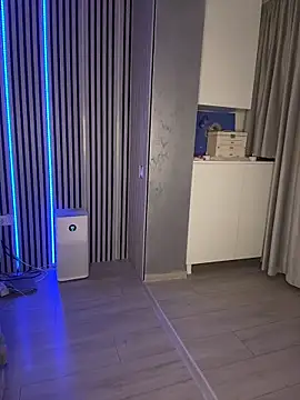 LunaAlyaのウェブカメラショー