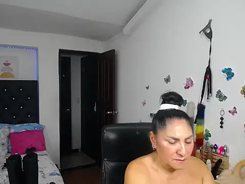 mature_bigboobs10 现场XXX聊天