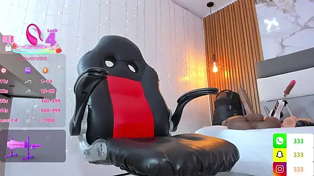 LIA_ROUX1's Live XXX Chat