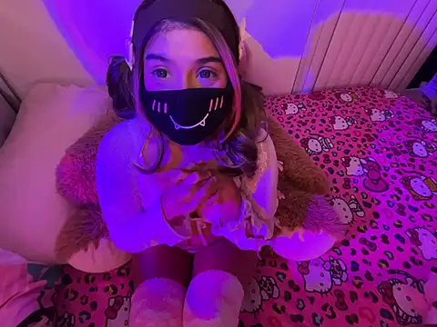 OnlypawzzのライブXXXチャット